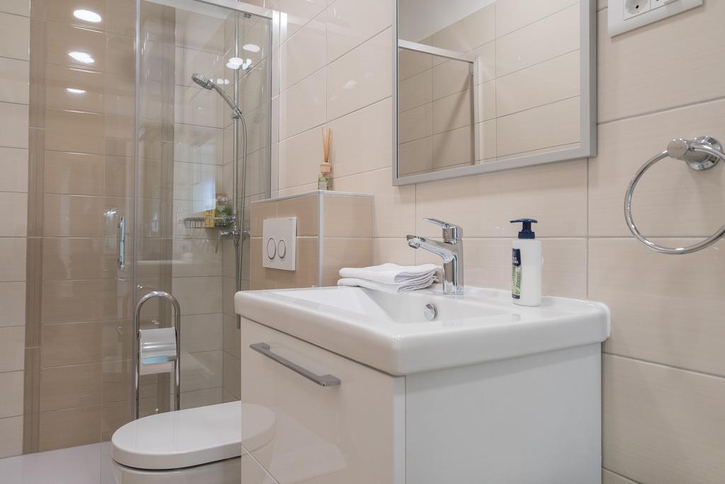 Drop In Split Luxury Suites Dış mekan fotoğraf